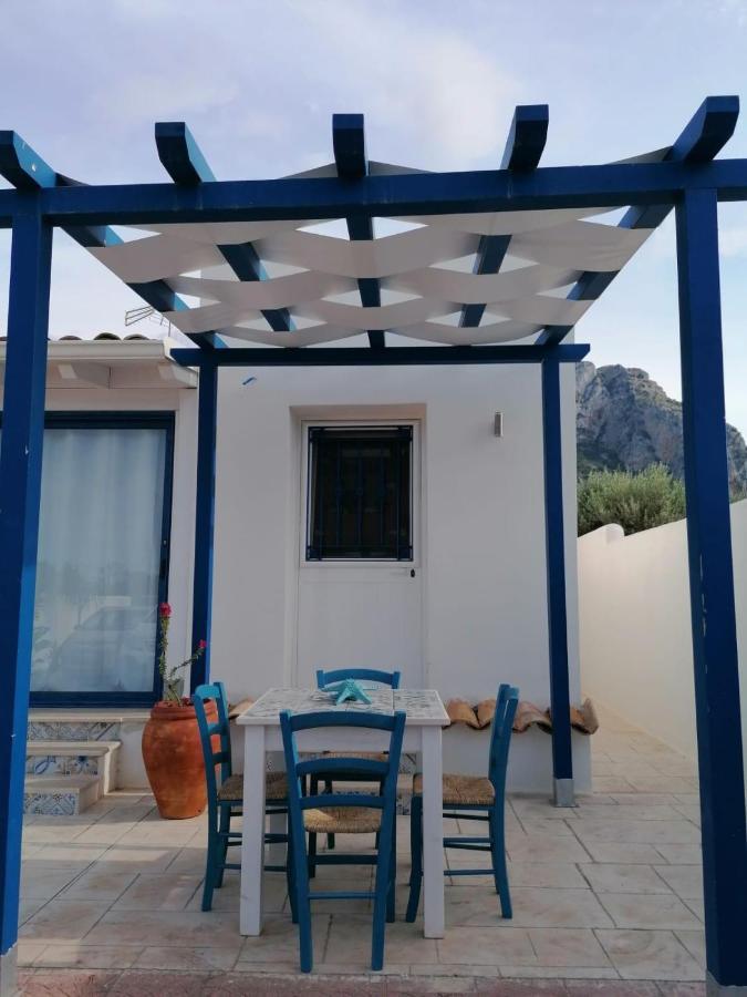 B&B Santorini Чинизи Екстериор снимка